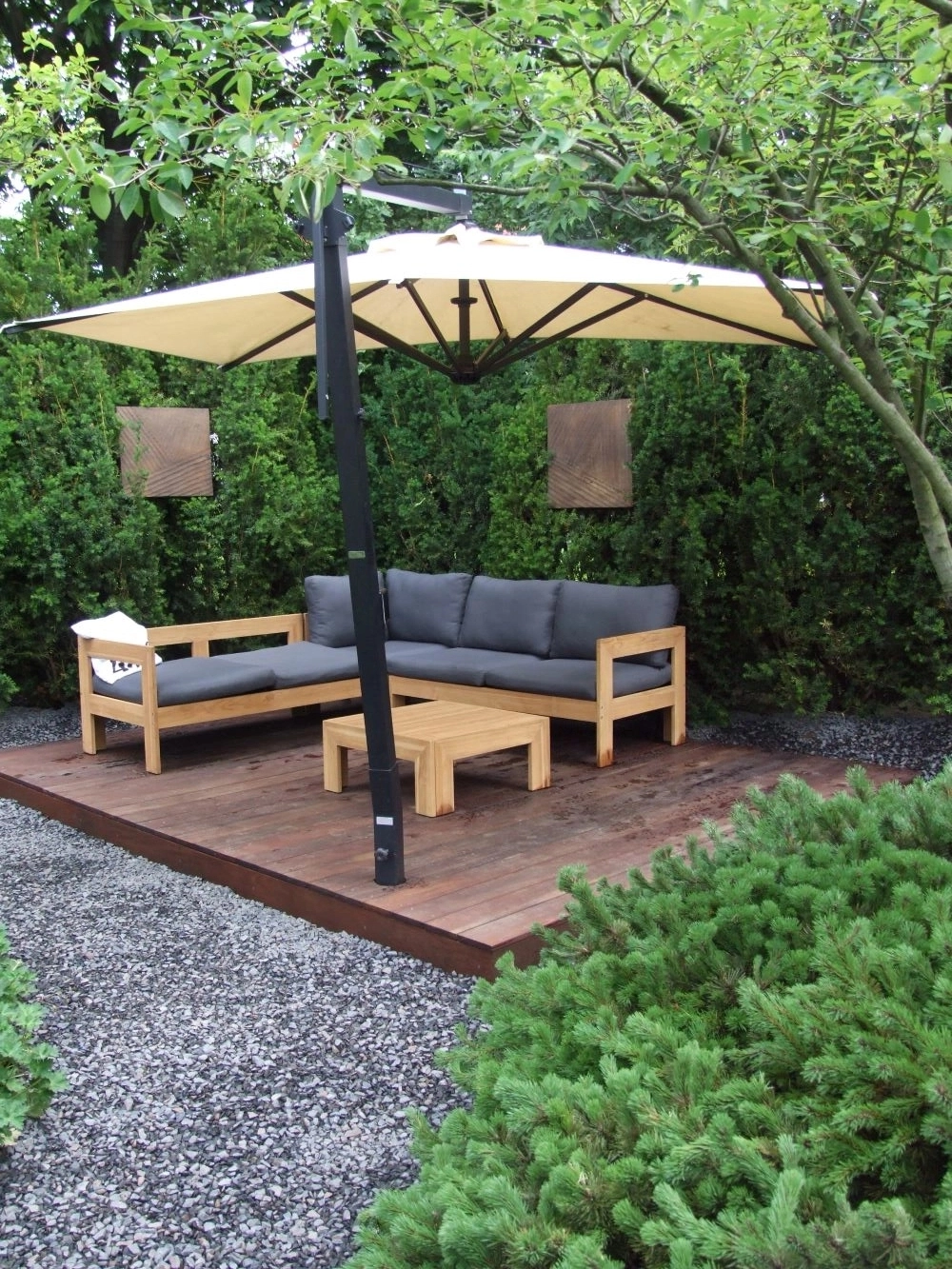 Минималистичная беседка.