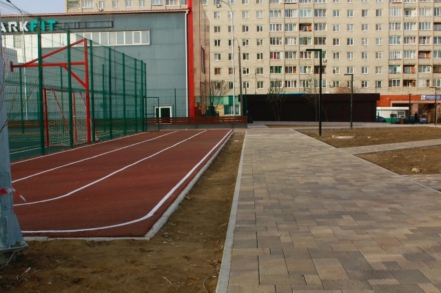 Спортивная площадка в сквере МЖК