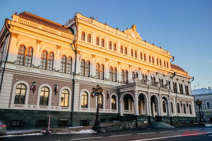  Казанская ратуша располагается в здании бывшего Дворянского собрания. 