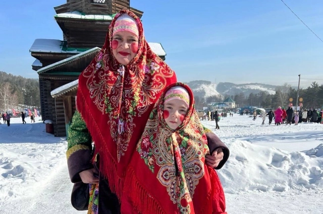 Масленица в музее под открытым небом проходит ярко.