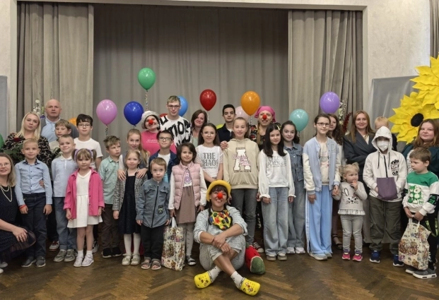 На празднике подарки получили 15 семей.