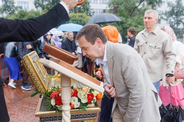 Екатеринбург начал празднование Дня города с молебна