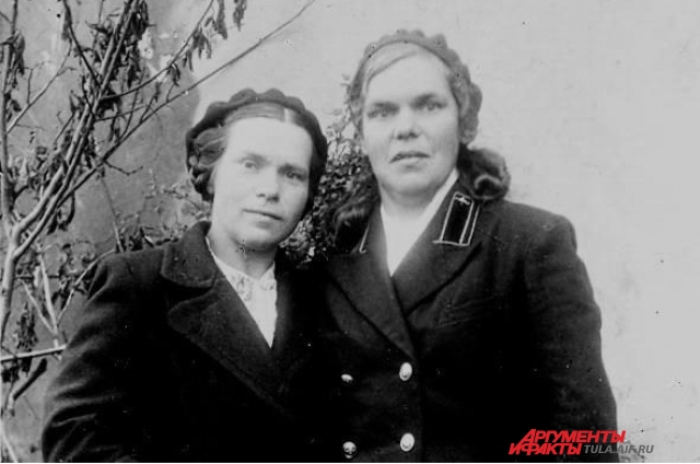 Сестры Тихоновские - Антонина и Анна