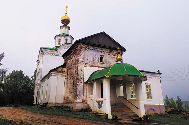 Каменный храм в Филлиповке построили в далёком 1772 году.
