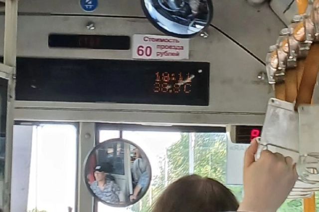 В маршрутке без кондиционера