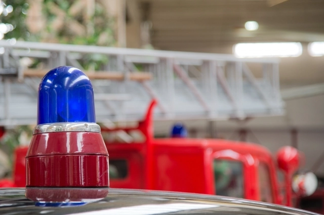 В Тверской области из-за атаки БПЛА загорелся многоквартирный дом.