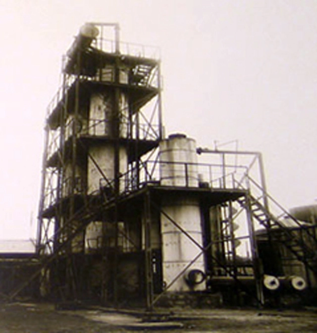 Установка В.Г. Шухова для термического крекинга нефти, 1931 г.