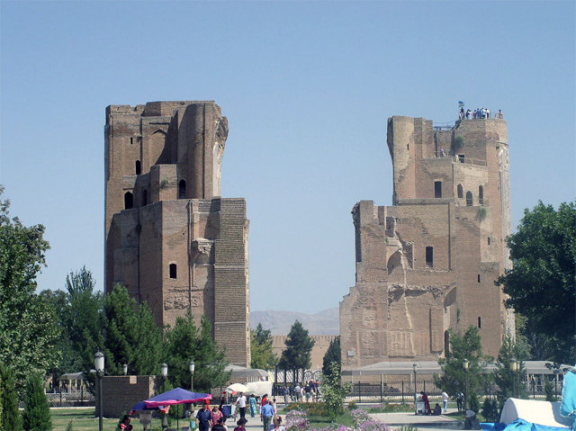 Руины Дворца Тамерлана, Узбекистан (настоящее время).