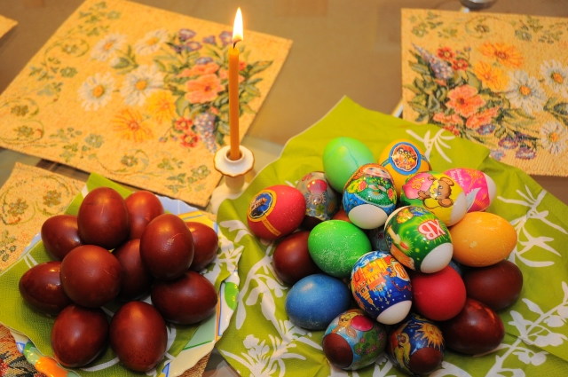 К празднованию Пасхи готовятся за несколько дней.
