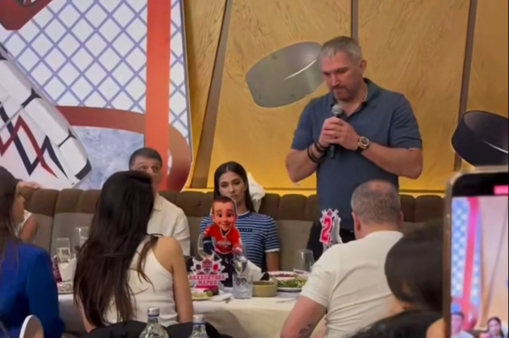 Александр Овечкин на дне рождения сына Ильи.