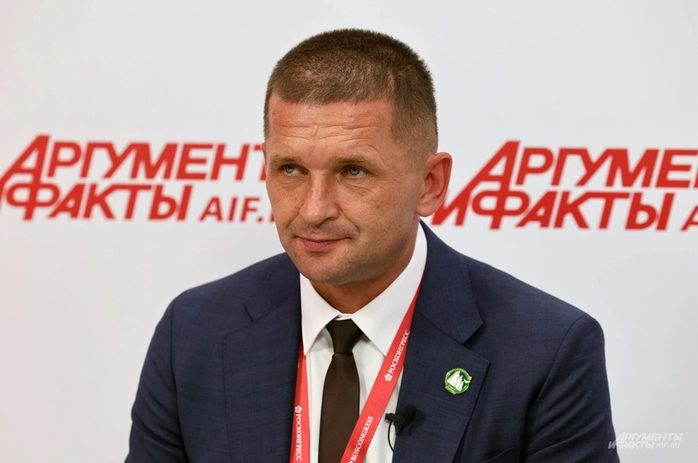 Олег Губарец.
