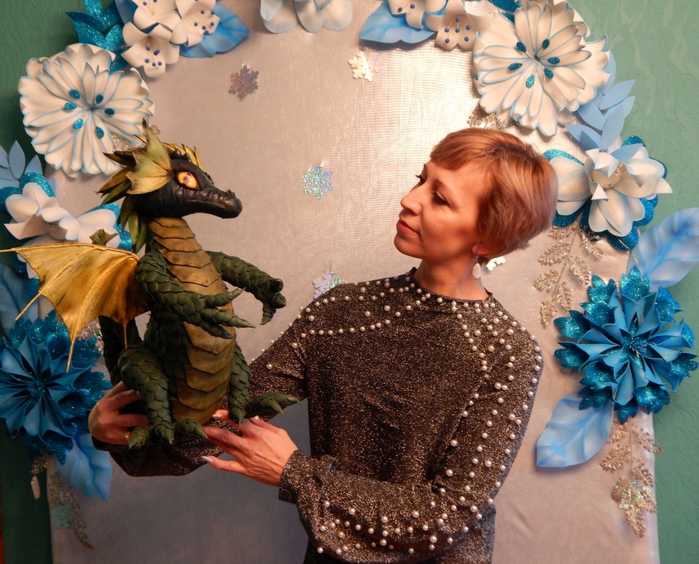 Оксана Турышева и её дракон.