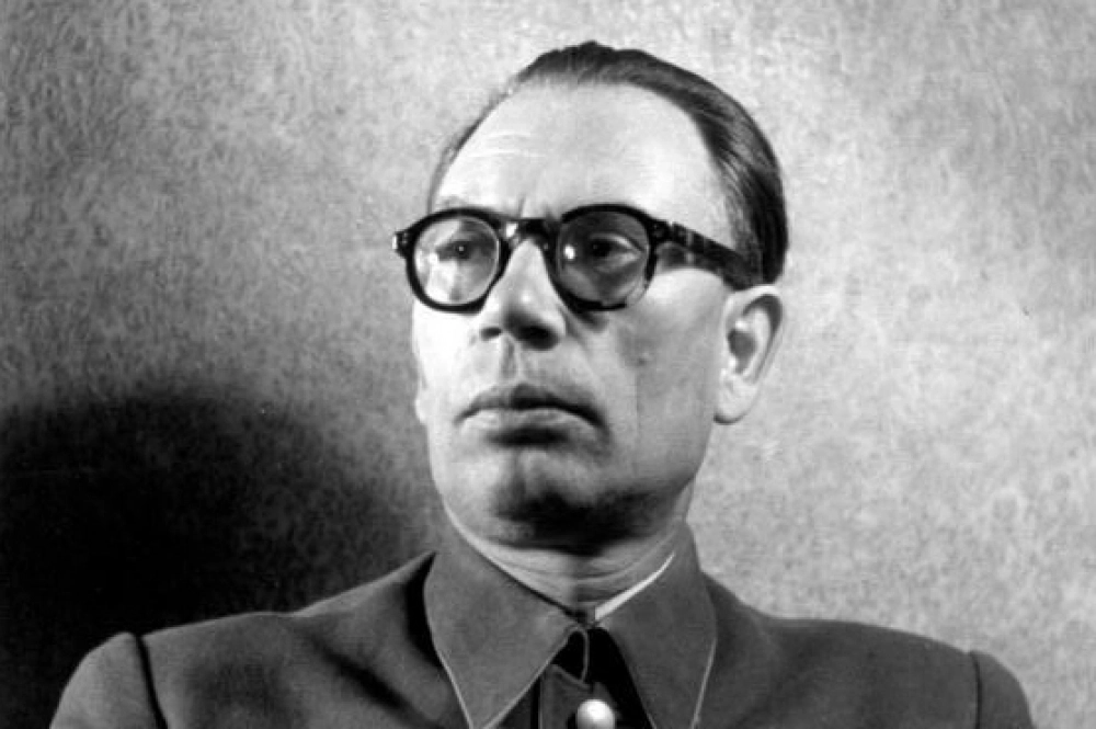 Андрей Власов — советский военный и политический деятель, генерал-лейтенант РККА (1941—1942), один из наиболее известных русских коллаборационистов во Второй мировой войне, впоследствии политический лидер.