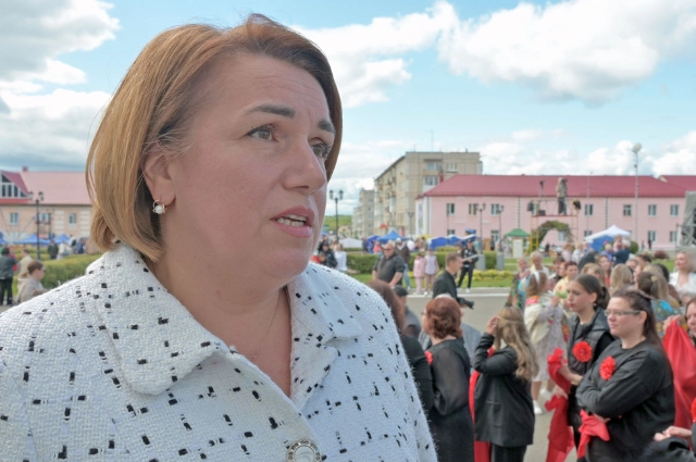 Встанут за народ! В Волчанске открыли мурал, посвящённый Герою России