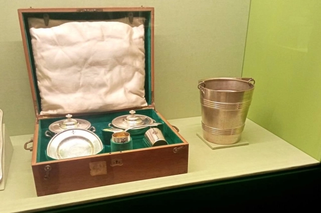 Индивидуальный комплект столовых приборов для застолья в походе.