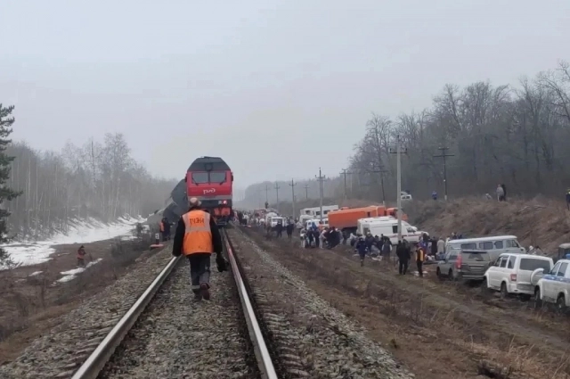 Последствия аварии уже устраняют специалисты.