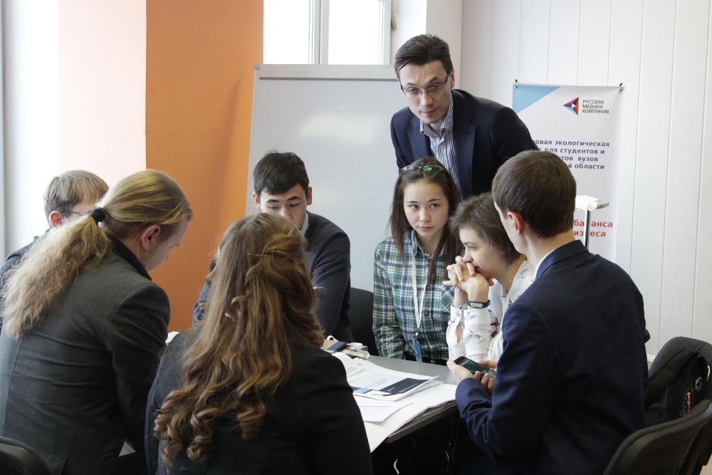 В бизнес–игре участвовали почти 40 студентов и аспирантов высших учебных заведений Челябинской области. И не только технических, но и гуманитарных факультетов.