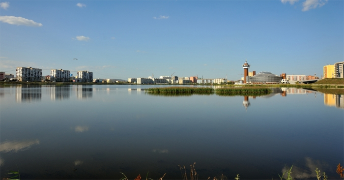 Озеро Сайсары в черте города Якутска.