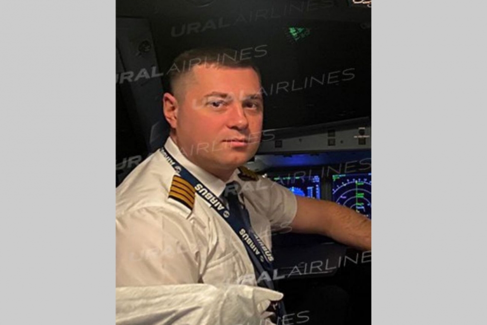 Летчик Сергей Белов.