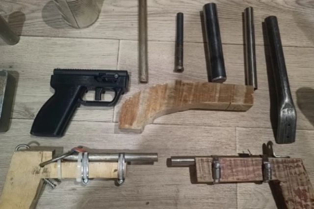 Изъятое оружие.