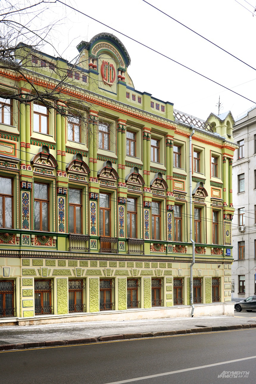 Так раскрасил свой дом купец-старообрядец Сидор Шибаев в  1870-х гг. 